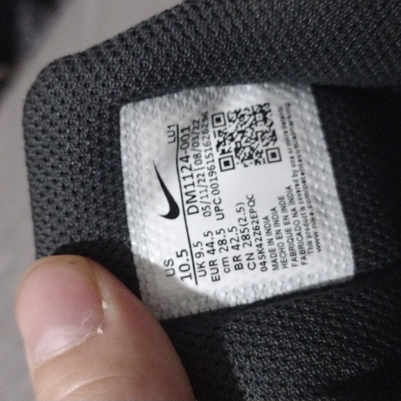 Nike Air Max Mens 10.5 Black/White - Picture 3 of 8